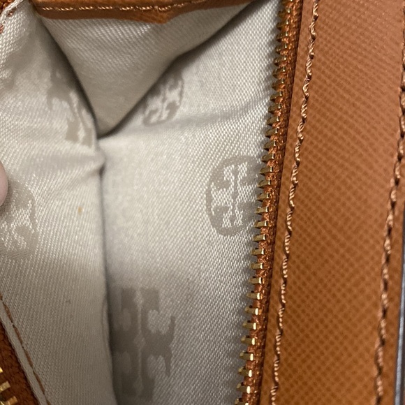 3 good wallets 2 Tory Burch and one Kate spade well kept - Picture 4 of 6